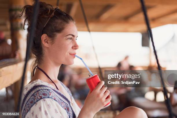 easy summer days - bebida fresca imagens e fotografias de stock