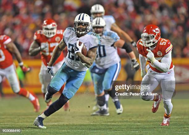 Running back Derrick Henry of the Tennessee Titans runs up field for a touchdown during the second half of the game against the Kansas City Chiefs at...