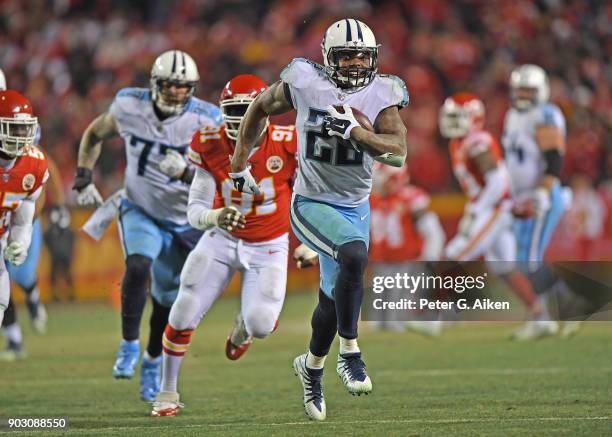 Running back Derrick Henry of the Tennessee Titans runs up field for a touchdown during the second half of the game against the Kansas City Chiefs at...