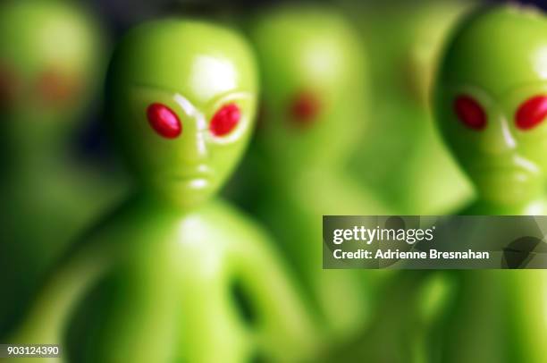 greetings, earthlings - alien arrival stock pictures, royalty-free photos & images