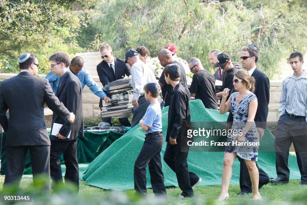 Mourners pay their final respects at the funeral of Adam Goldstein, otherwise known as DJ AM, at Hillside Memorial Park September 2, 2009 in Culver...
