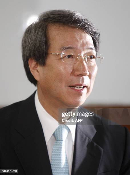 Chung Un-Chan, a professor of Seoul National University and former head of the university, speaks during a press conference at the university in...