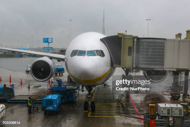 Jet Airways, the largest private full service Indian carrier that uses as secondary hub Amsterdam Airport Schiphol, to connect Delhi, Mumbai,...