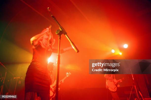 Catatonia in concert at the Great Hall, Cardiff University, Students Union, Cardiff, Wales, 27th January 1998. Lead singer, Cerys Matthews. .