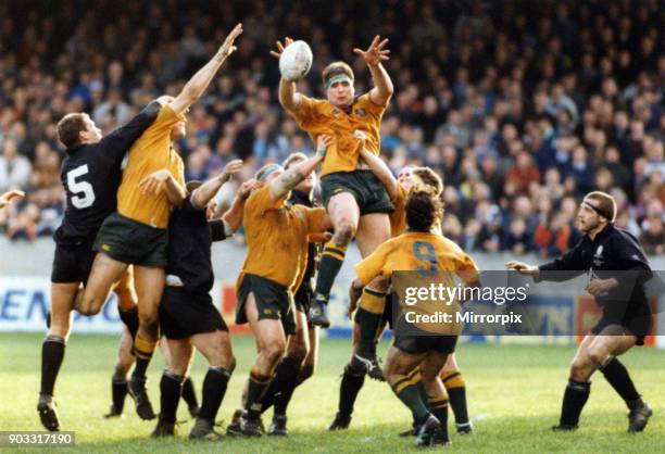 Neath 8-16 Australia, 1992 Australia rugby union tour of Europe, aka Wallabies Spring tour, match action at The Gnoll, Neath, Wales, Wednesday 11th...