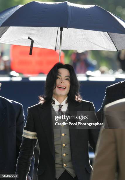 Pop star Michael Jackson arrives for his child molestation trial at Santa Barbara County Superior Court in Santa Maria, Calif., Tuesday, April 5,...