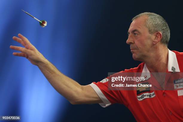 Wayne Warren of Wales in action during Day Four of the BDO World Darts Championship at Lakeside Shopping Centre on January 10, 2018 in Thurrock,...