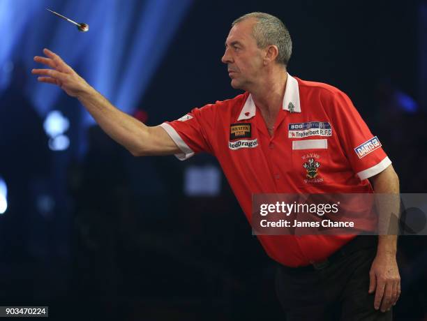 Wayne Warren of Wales in action during Day Four of the BDO World Darts Championship at Lakeside Shopping Centre on January 10, 2018 in Thurrock,...