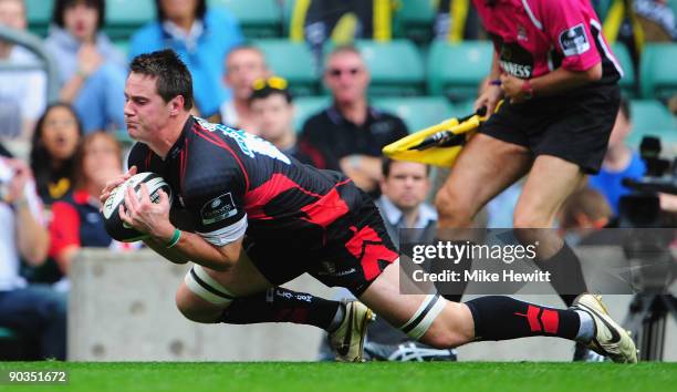 Andy Saull of Saracens scores a try during the Guinness Premiership match between Saracens and London Irish at Twickenham Stadium on September 5,...