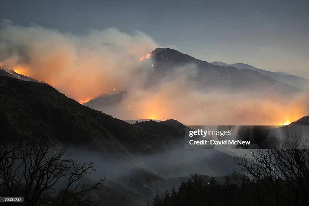 The Station Wild Fire Spreads To Over 100,000 Acres North Of Los Angeles