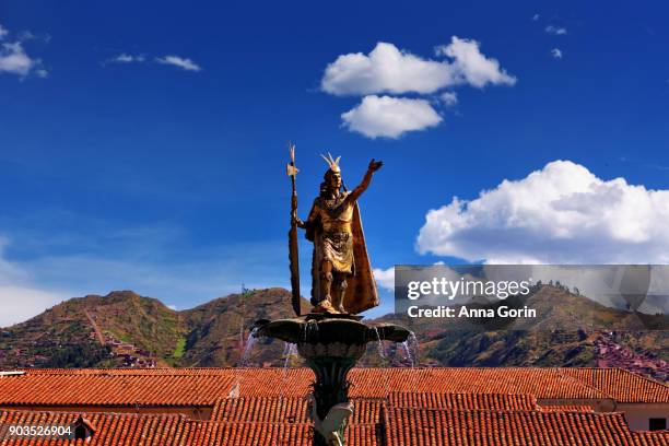 Inca Ruler Statue Inca Statue Photos and Premium High Res Pictures - Getty Images