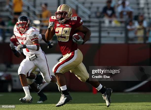 Emmanuel Robe Football Emmanuel College Football Team Photos and Premium High Res Pictures ...