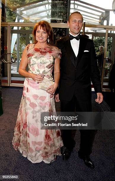 Gabriele Pauli and Holger Kruse attend the 'UNICEF-Gala' at Park Hotel on September 5, 2009 in Bremen, Germany.