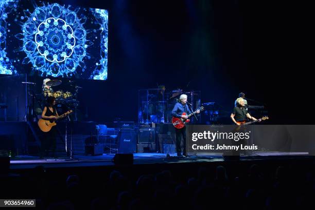 Alan Edge 739 Gordon Marshall Stock Photos, High-Res Pictures, and Images - Getty ...