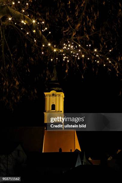 Niklasmarkt Abensberg Kirche beleuchtet