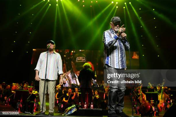 The Beach Boys gastieren bei der Night of the Proms 2015 in der Lanxess-Arena Köln