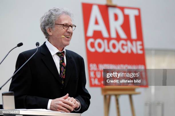 Raimund Thomas erhält den mit 10 000 Euro dotierten Art-Cologne-Preis 2016. Mit der Auszeichnung werden jährlich eine Persönlichkeit geehrt, die sich...