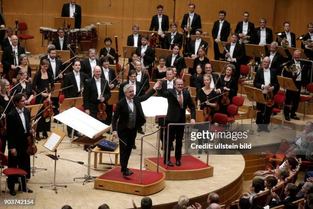 Jahre Kölner Philharmonie - Jubiläumskonzert , vor genau 30 Jahren, wurde die Kölner Philharmonie eröffnet. Das Gürzenich-Orchester Köln und das WDR...