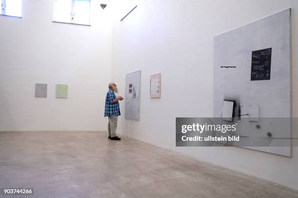 Christina Chirulescu gastiert mit ihrer Ausstellung ?PORTRAIT FORMAT PICTURES? vom 08. September bis 22. Oktober 2016 in der artothek Köln. Das Bild...