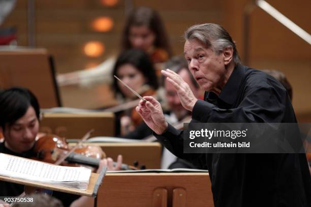 Mariss Jansons leitet das Symphonieorchester des Bayerischen Rundfunks Philharmonie Köln