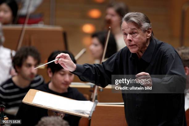 Mariss Jansons leitet das Symphonieorchester des Bayerischen Rundfunks Philharmonie Köln