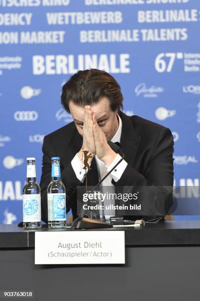 Schauspieler August Diehl bei der Pressekonferenz zum Film LE JEUNE KARL MARX / THE YOUNG KARL MARX anlässlich der 67. Berlinale