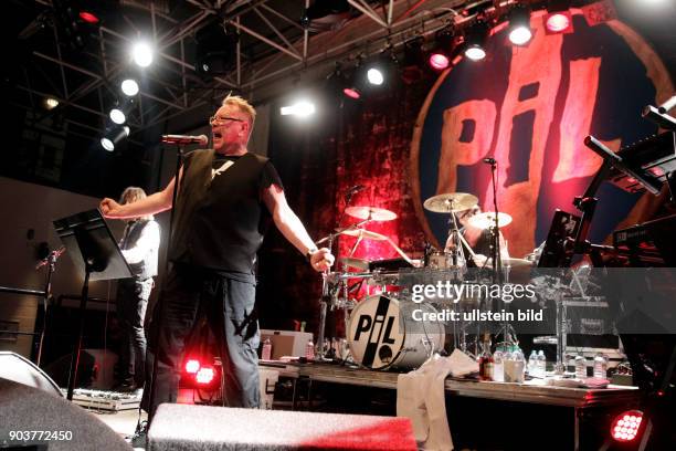 Public Image Ltd. Britische New-Wave- und Post-Punk-Band) "What The World Needs Now..."-Tour Public Image Ltd. Besteht aus: John Lydon , Robert ?Lu?...