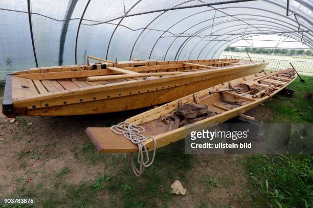 Archäologische Park in Xanten Das Bild zeigt: Der Schiffsbau in der Werft des APX. Nachdem 2014 die Nehalennia, das römische Plattbodenschiff aus...
