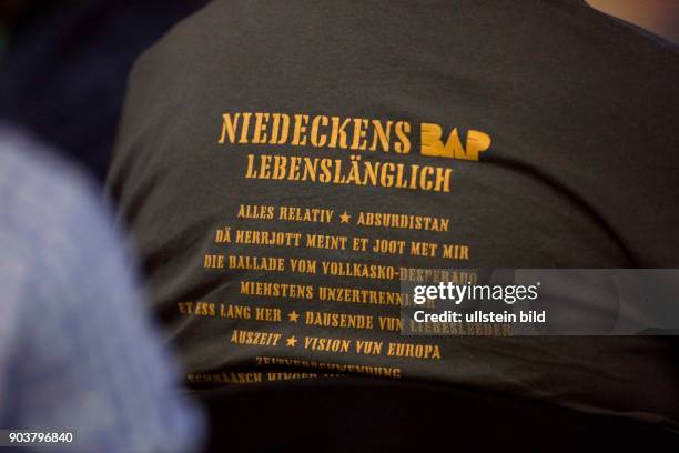 Niedeckens BAP "Lebenslänglich"-Jubiläumstour BAP besteht aus v.l.: Michael Nass , Ulrich Rode , Wolfgang Niedecken , Rhani Krija , Sönke Reich ,...