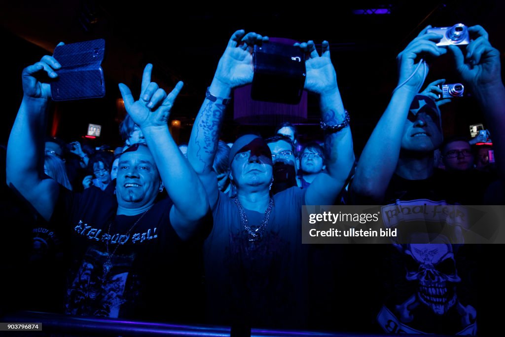 Deutsche Hard-Rock- und Heavy-Metal-Gitarrist Axel Rudi Pell gastiert mit seiner Band auf seiner "Game of Sins"-Tour in der Live Music Hall Köln
