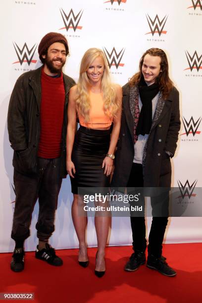 World Wrestling Entertainment Live in Germany: Road to WrestleMania Roter Teppich: Noah Becker , Summer Rae und Jonathan Hayes Lanxess-Arena Köln