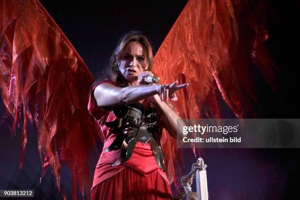 Andrea Berg "Seelenbeben LIVE"-TourLanxess-Arena Köln