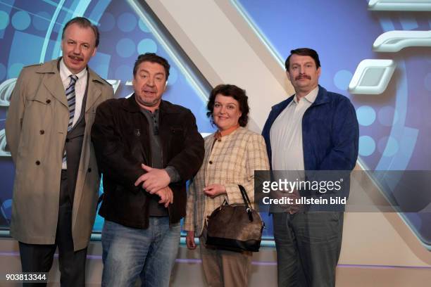 Dreharbeiten zur WDR-Komödie "Schnitzel geht immer". Das Bild zeigt die Schauspieler v.l.: Ludger Pistor , Armin Rohde , Dagmar Sachse , Peter...
