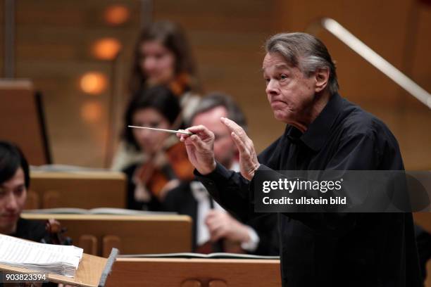 Mariss Jansons leitet das Symphonieorchester des Bayerischen Rundfunks Philharmonie Köln
