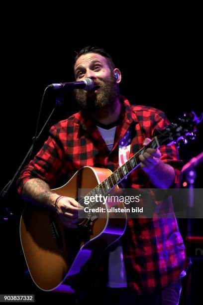 Jon Ritchie Photos Photos and Premium High Res Pictures - Getty Images