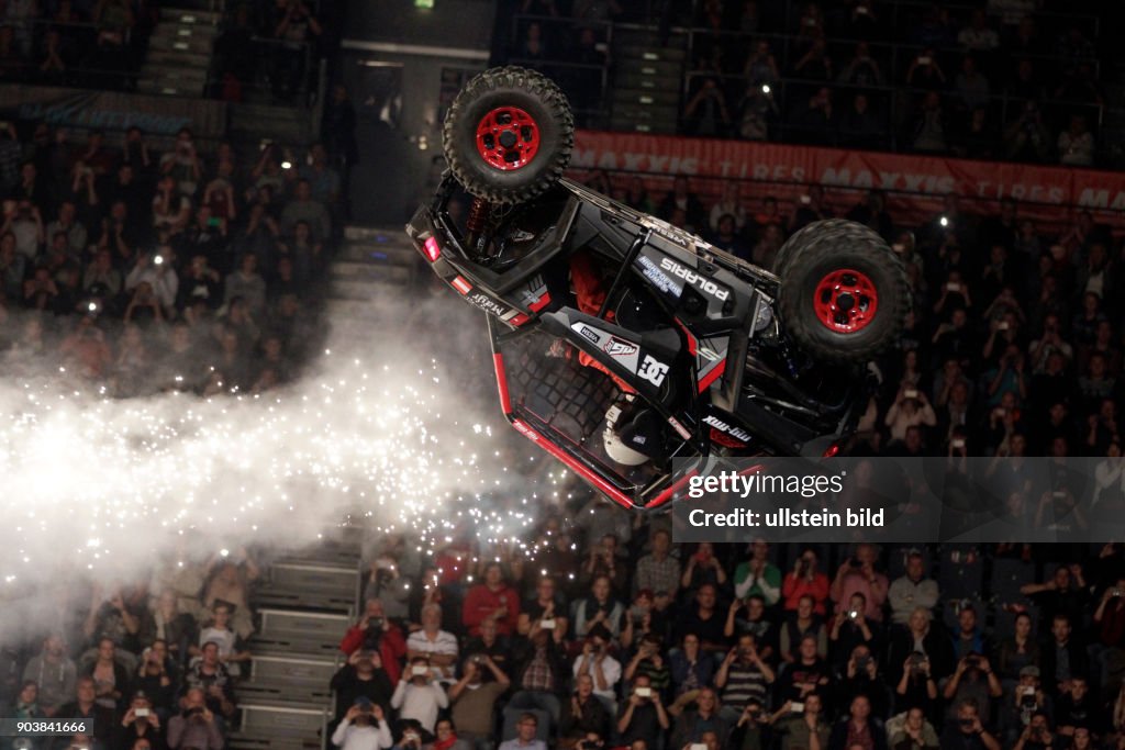 Freestyle Motocross-Veranstaltung "Night of the Jumps" in der Lanxess-Arena Köln