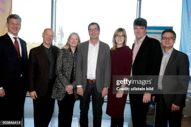 Pressekonferenz "lit.COLOGNE 2017 ? das internationale Literaturfest" v.l.: Dr. Dieter Steinkamp , Rainer Osnowski , Jutta Rohde , Florian Quecke ,...