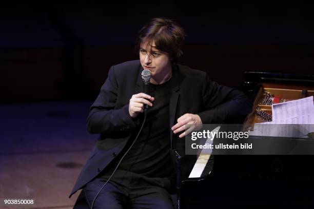 Michael Wollny und Vincent Peirani am 14. Februar 2017 in der Philharmonie Köln