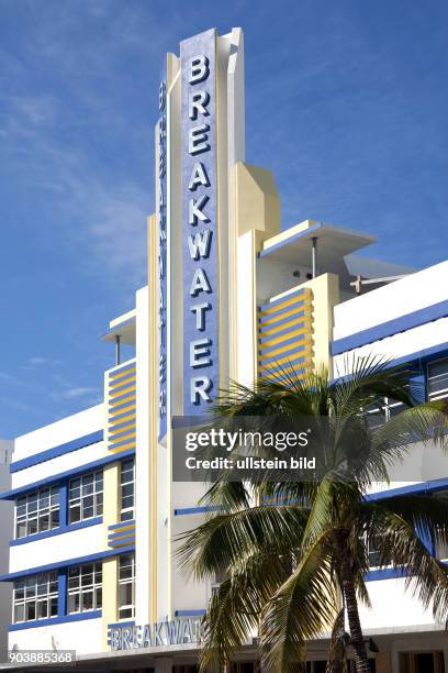 Ueberschrift: AMERIKA, USA, FLORIDA, MIAMI BEACH, 10.2010: Art Decon District rund um den Ocean Drive. In dem Art Deco District rund um den Ocean...