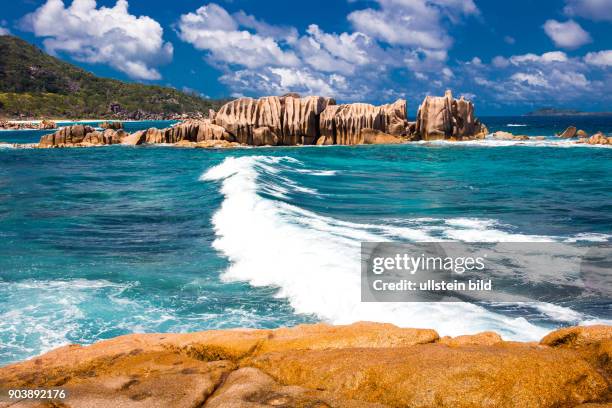 La Digue, Suedumrundung, Abenteuer, abenteurerlicher Weg, Wellengang, drittgroesste Insell, Seychellen, Seychelles, SYC, Inselstaat, Africa, Afrika,...