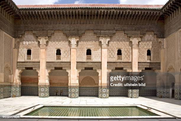 Nordafrika, MAR, Marokko, Marrakesch, August 2010, Die prachtvoll ausgestattete Medersa Ben Youssouf steht auch Nichtmuslimen offen. In merinidischer...