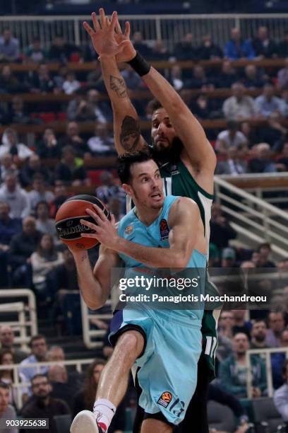 Thomas Heurtel, #13 of FC Barcelona Lassa competes with Nikos Pappas, #11 of Panathinaikos Superfoods Athens during the 2017/2018 Turkish Airlines...