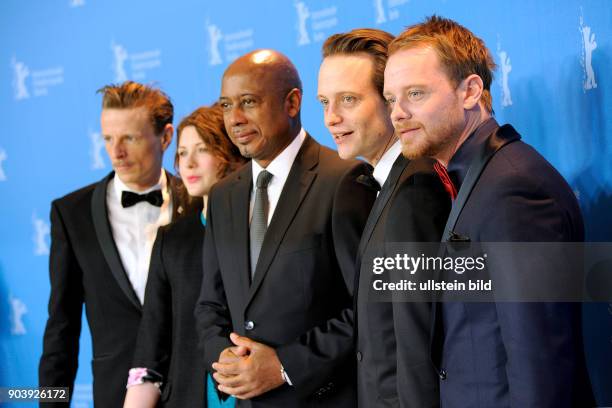 Schauspieler Alexander Scheer, Schauspielerin Hannah Steele, Regisseur Raoul Peck, Schauspieler August Diehl und Stefan Konarske während des Photo...