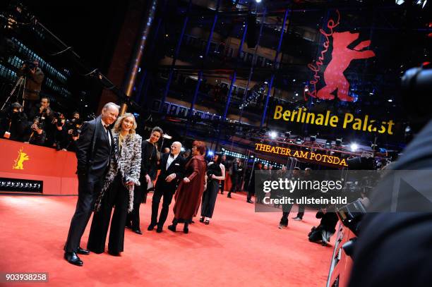 Schauspieler Stellan Skarsgard, Schauspielerinnen Nina Hoss und Susanne Wolff, Regisseur Volker Schlöndorff und Produzentin Regina Ziegler bei der...