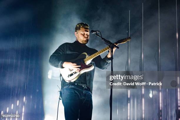 Joe Newman of Alt-J performs at AccorHotels Arena on January 11, 2018 in Paris, France.