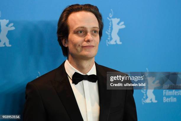 Schauspielder August Diehl beim Photocall zum Film LE JEUNE KARL MARX / THE YOUNG KARL MARX anlässlich der 67. Berlinale