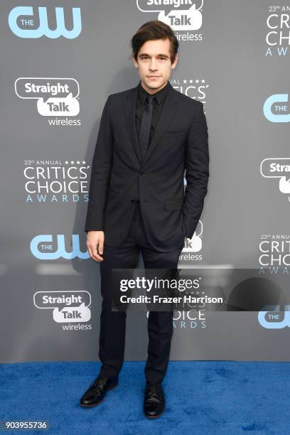 Jason Ralph Mike Carr 314 Ralph Barker Photos & High Res Pictures - Getty Images