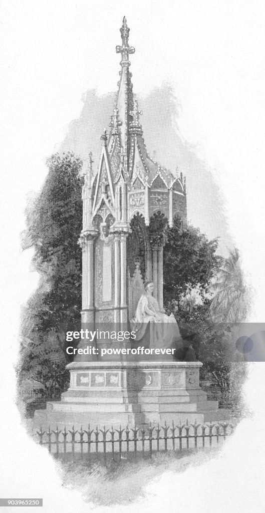 Statue of Queen Victoria in Bombay, India - British Era