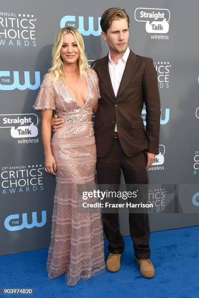 Actor Kaley Cuoco and Karl Cook attend The 23rd Annual Critics' Choice Awards at Barker Hangar on January 11, 2018 in Santa Monica, California.