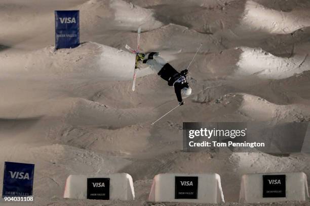 Matt Graham of Australia competes in the Men's Moguls Finals during the 2018 FIS Freestyle Ski World Cup at Deer Valley Resort on January 11, 2018 in...